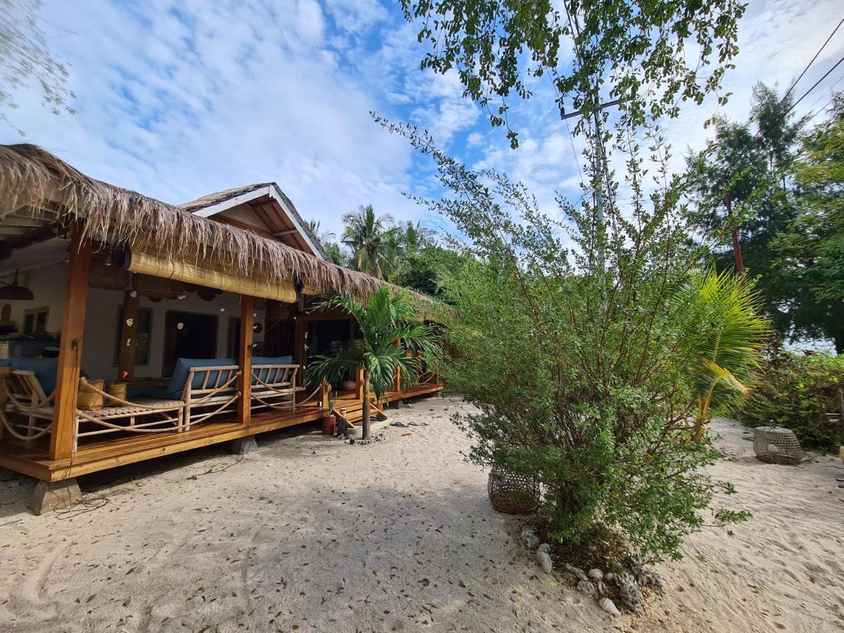 The Beach Shack Gili Air Kültér fotó